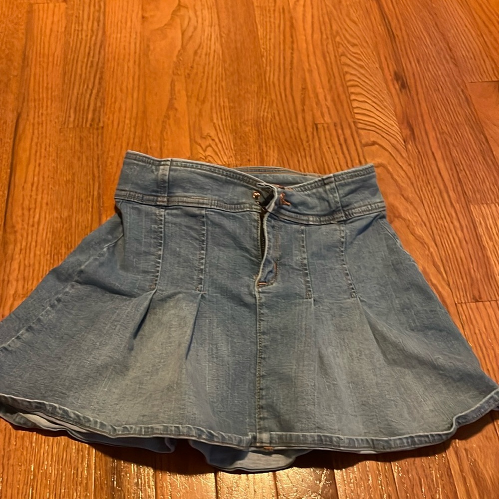 cute pleated jean skirt for kids from abercrombie kids!